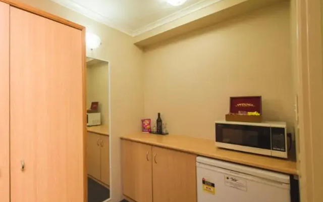 Harbour Sails Motor Inn