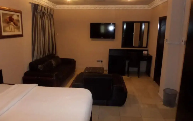 Maidaville Hotel and Suites