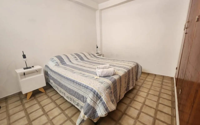 El Chabot Hostel