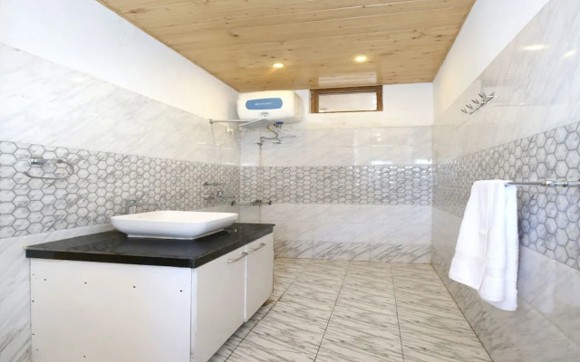 Rustic Villa by OYO Rooms