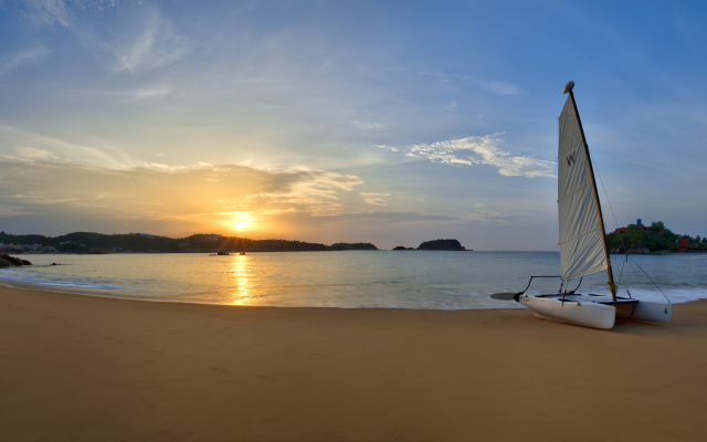 Las Brisas Huatulco – All Inclusive