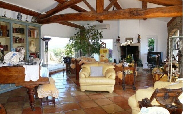 Villa Parfum de Roses