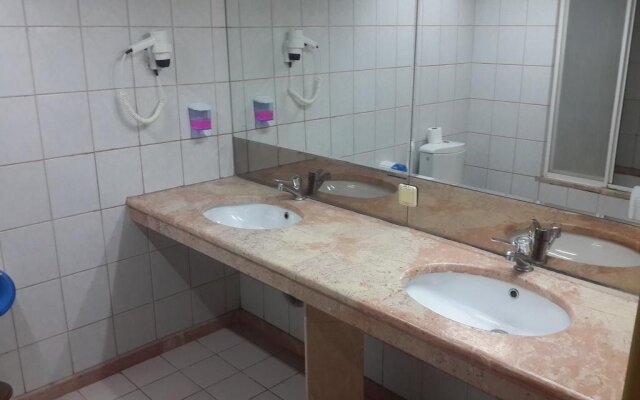 Akya Hotel