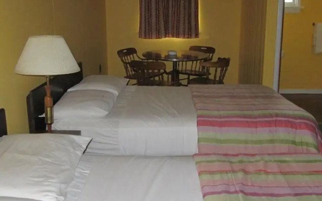 Riverside Park Motel and Campground