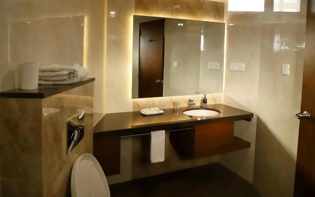Quality Inn Patria Suites, Rajkot