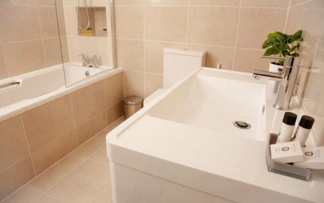 High Life Luxury Serviced Apartments