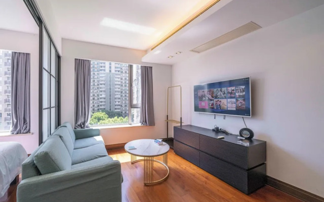 Tyms Modern 1BR 1BA Suite Xujiahui Metro