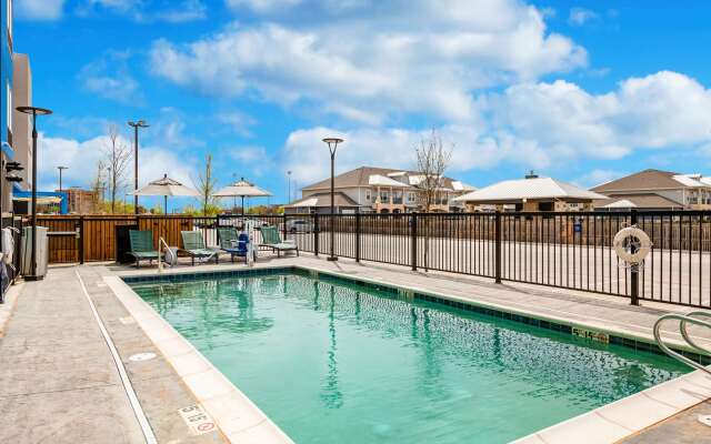 Tru By Hilton Midland