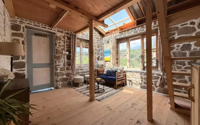 Kala Studio And Stay