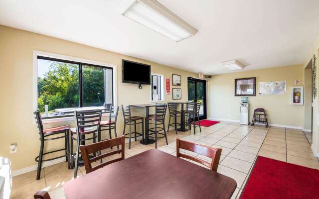 Econo Lodge Waynesville