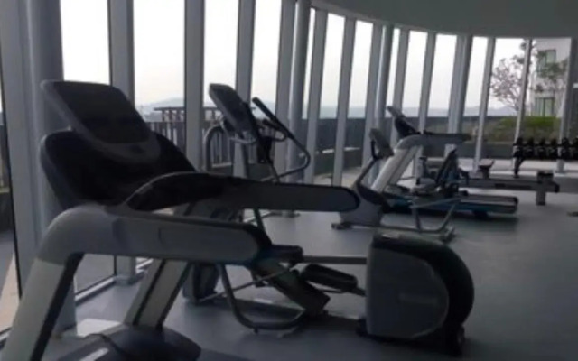 [SLEEP 5PAX] Natural Living (i-Soho, i-City)
