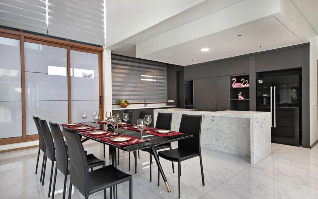 Ocean Villa Danang Beach