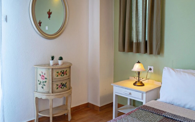 Nostos Villa - 50 m2 pool 2 km from the Beach