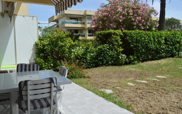Appartement Juan les Pins, 2 pièces, 4 personnes - FR-1-252-109