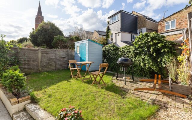 Fantastic 1BD Flat With Garden Central Kingston