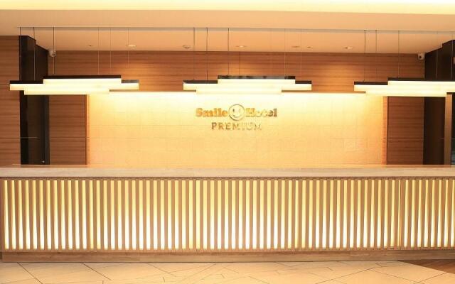 Smile Hotel Premium Osaka Hommachi