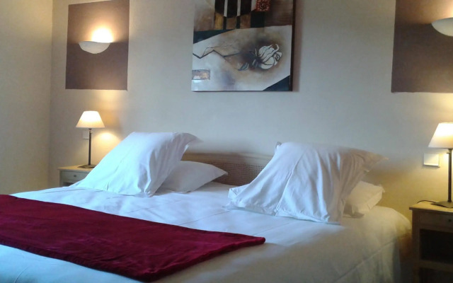 Logis Hôtel Le Domaine de la Régalière