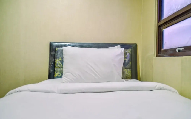 Nice and Cozy 2BR Apartment at Atria Residence