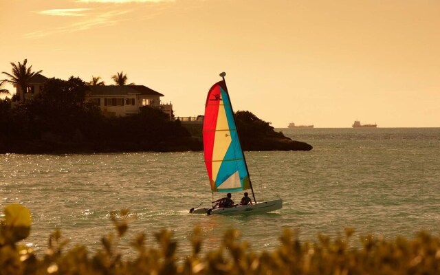 The Cove Suites at Blue Waters Resort and Spa