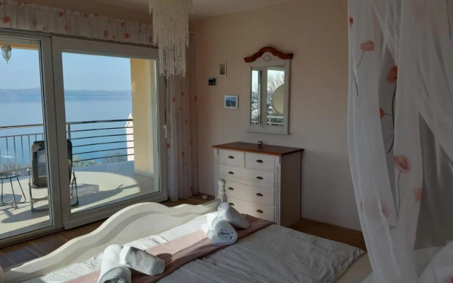 Villa Mebelle mit Meerblick