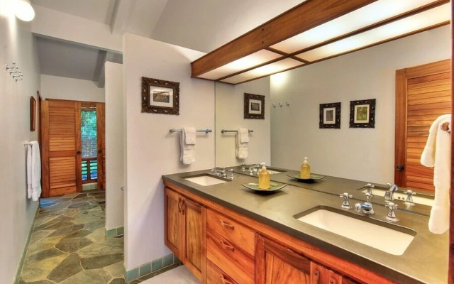 Lani Kai 4 Bedroom Home by Redawning