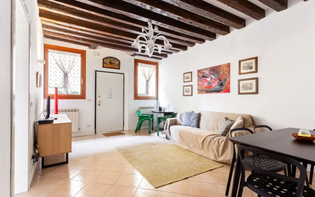 Riva Di Biasio Lovely Flat