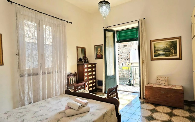 Casa Rando Mary's House