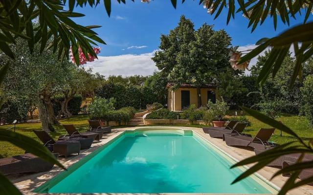 3884 Villa Monacelli by Barbarhouse