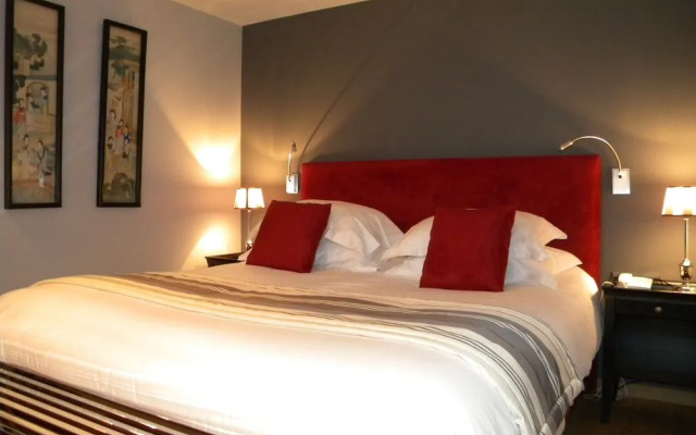 Le Domaine Chateau du Faucon