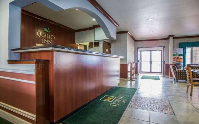 Quality Inn Peru near Starved Rock State Park