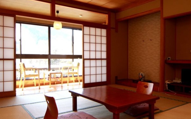 Motoyu Yunishikawakan Honkan – Guest Rooms – Nikko