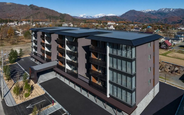 HOTEL LA VIGNE HAKUBA by Onko Chishin