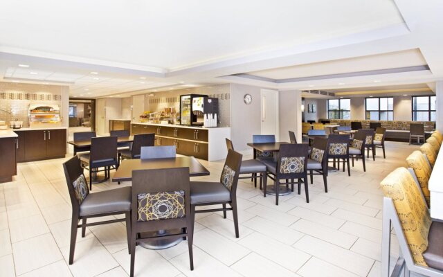 Holiday Inn Express Boston - Waltham by IHG