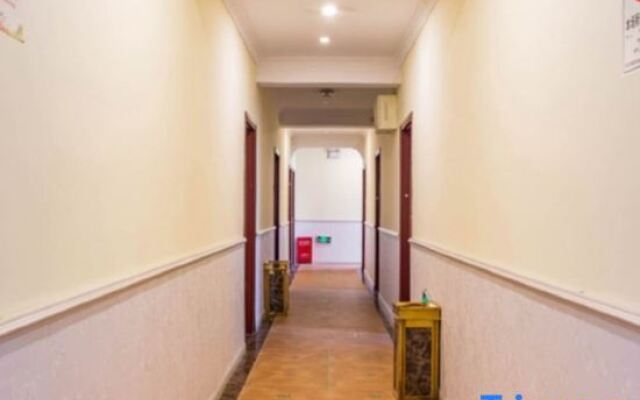 Mengli Shuixiang Hotel