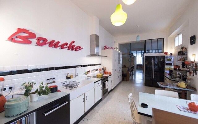 Loft Style Apartment With A Workshop Studio