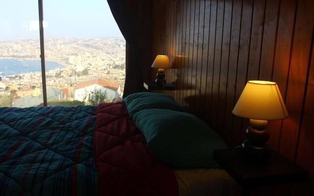 Costa Azul Bed & Breakfast