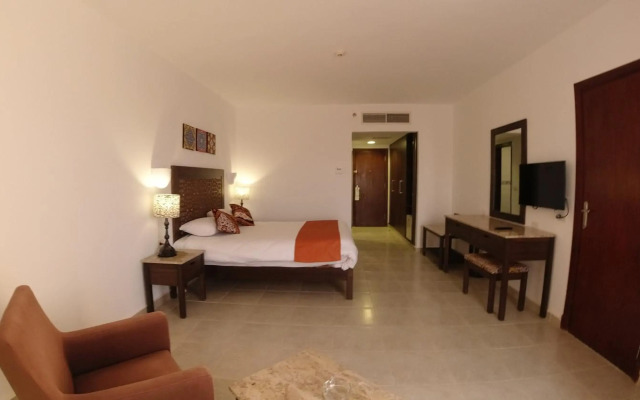 Wadi Lahmy Azur Resort