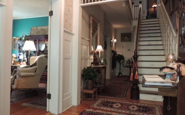 1868 Magnolia House Inn