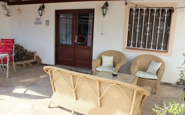 Beautiful 2-bed Bungalow in Parque Holandés