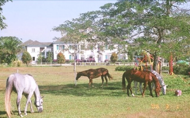 Riders Lodge Resort - The Original