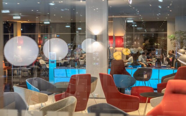 Holiday Inn Express Lisbon - Alfragide by IHG