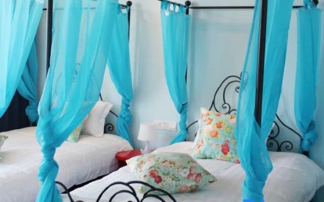 Nayinian Xiaoyuan Boutique Hotel