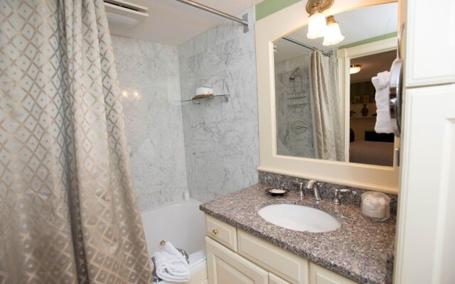 Ivy Lodge Bed & Breakfast