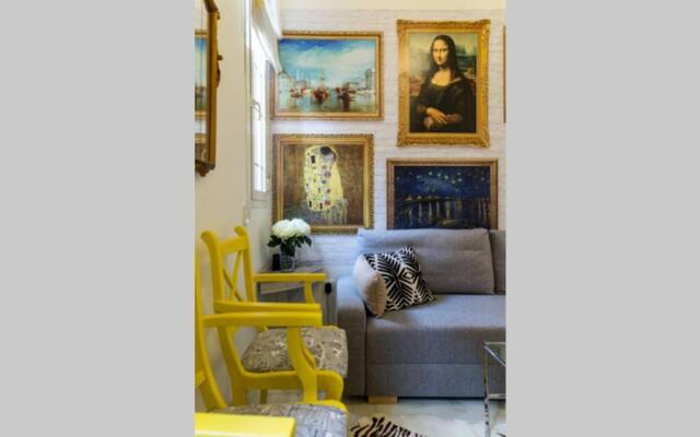 Pretty Duplex In Bohemian District-City Center