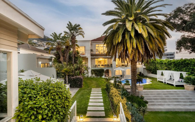 The Clarendon - Fresnaye