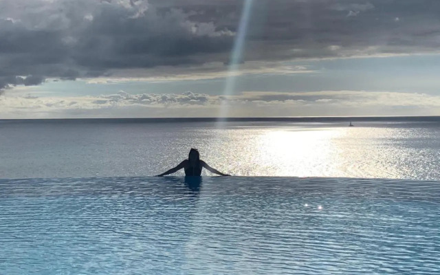 Formosa Infinity Pool Apartment