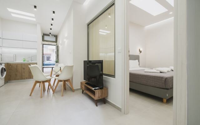 Central Apartment 1 near Old Town & Bus Station