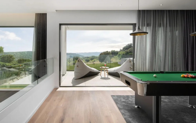 Villa in Pula With Pool and Sauna