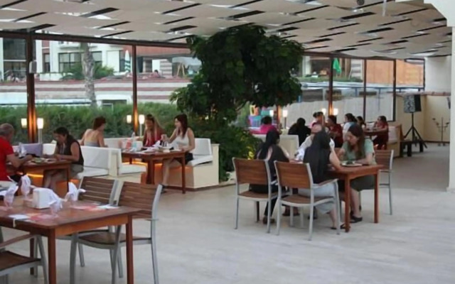Albano Hotel