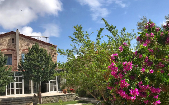 Alacati Zeytin Konak Hotel